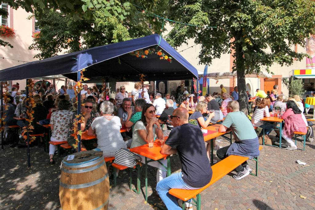 Die Durlacher Kerwe findet zusammen mit dem Weinfest statt.