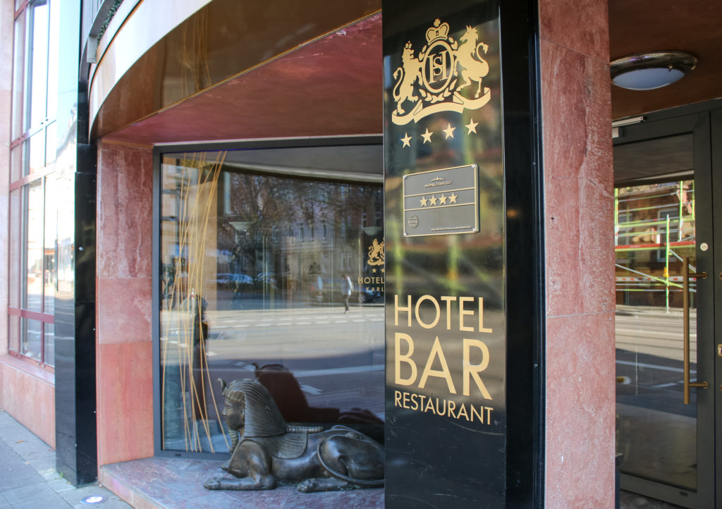 Eine große Auswahl an Drinks bietet das Santo.