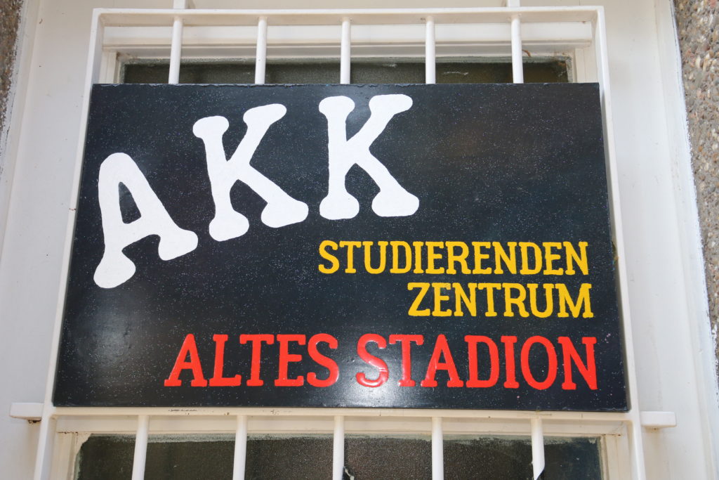 AKK - Studierendenzentrum am Alten Stadion.