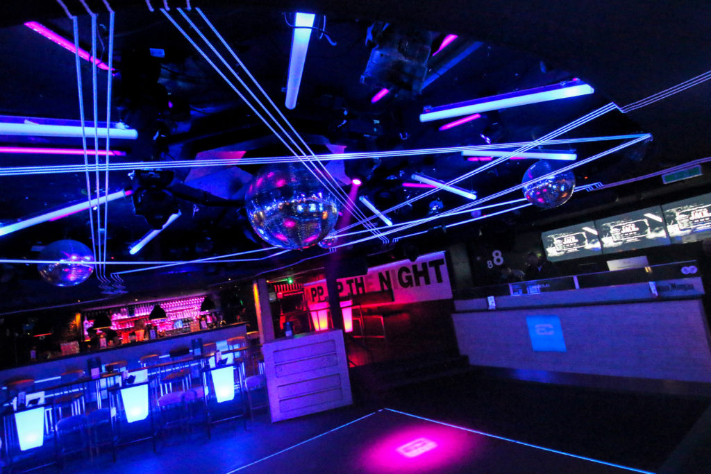 Die Tanzfl&auml;che im App-Club.