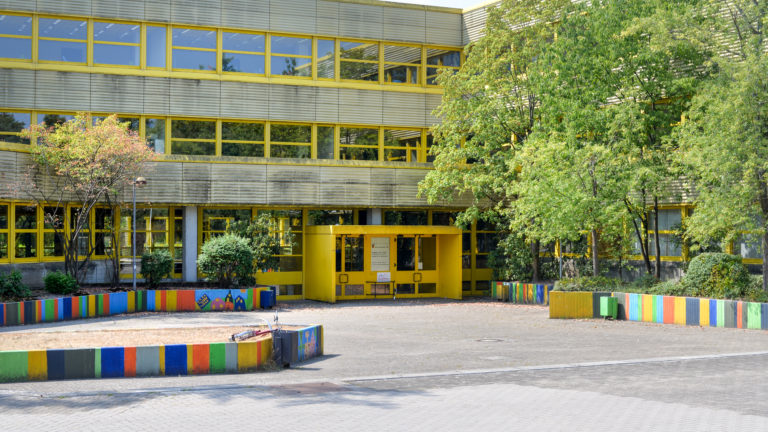Die Engelbert-Bohn-Schule im Stadtteil Oberreut.
