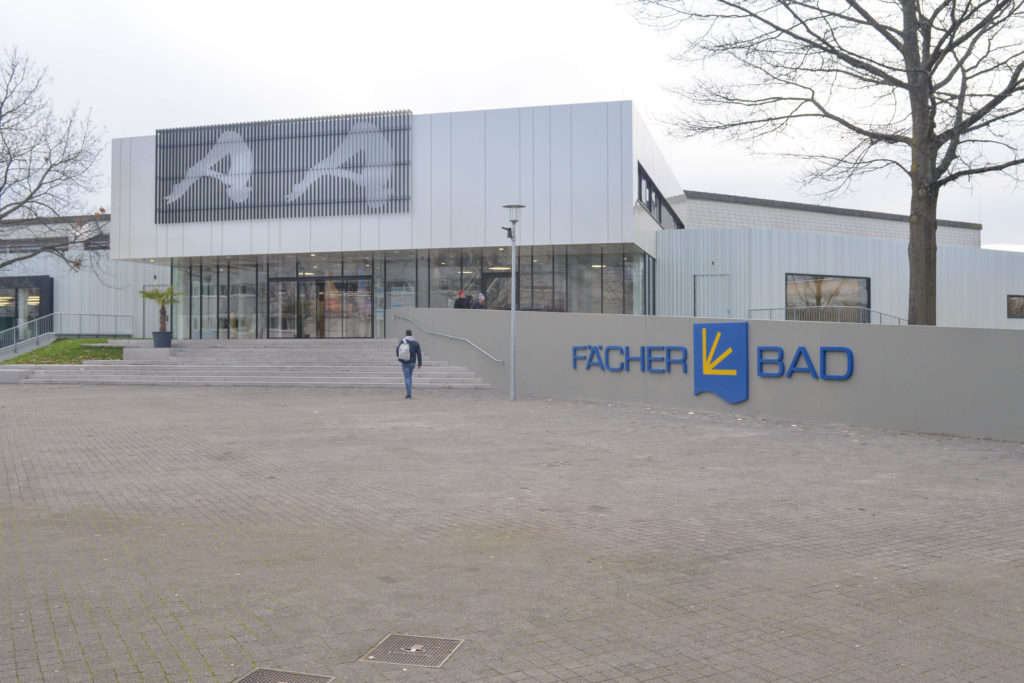 Das Karlsruher Fächerbad.