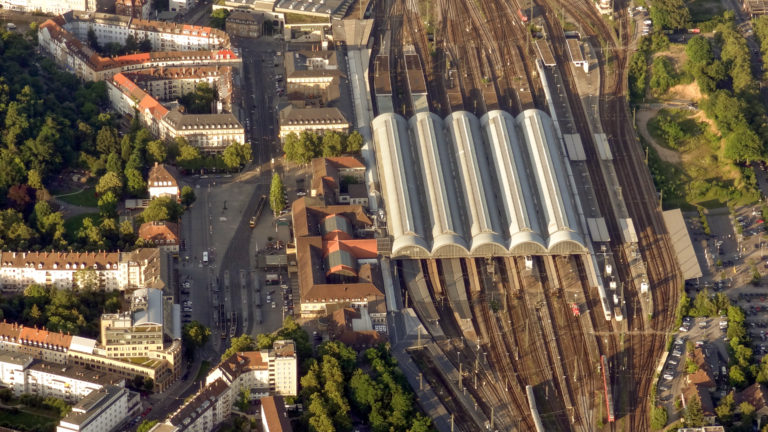 Luftaufnahme Hauptbahnhof Karlsruhe