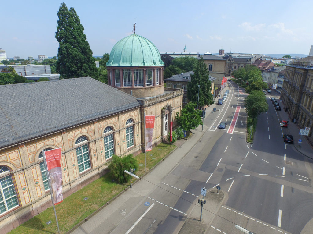 Die ber&uuml;hmte Kuppel der Orangerie in Karlsruhe.
