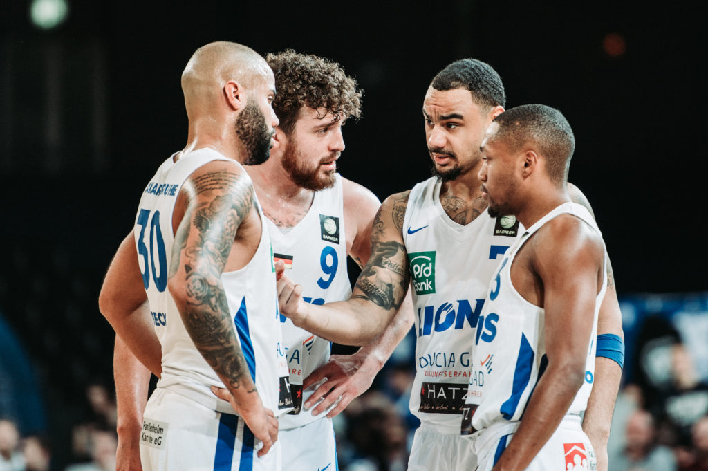 PSK Lions vs. Artland Dragons