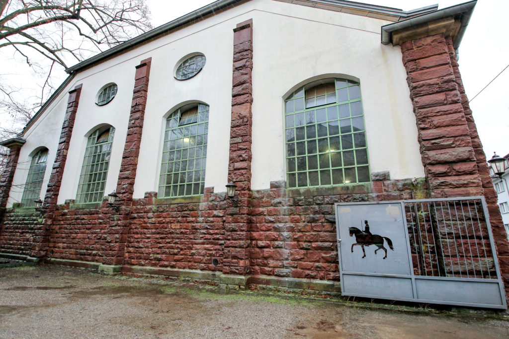 Reitinstitut Egon-von-Neindorff-Stiftung in der Nordweststadt.