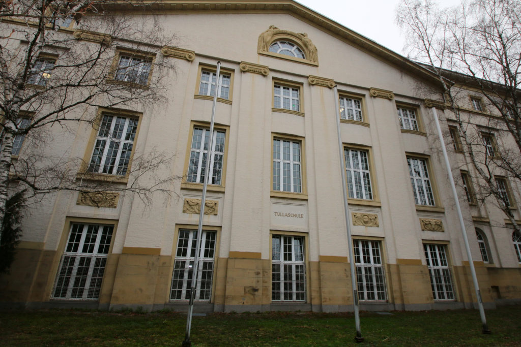 Tullaschule in Karlsruhes Oststadt.