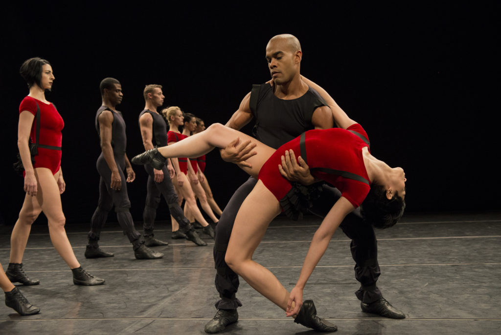 Ein Auftritt der Formation Corpo auf dem Zeltival im Tollhaus. 