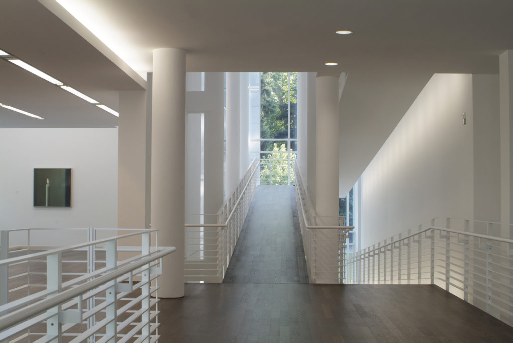 Die Innenansicht mit Rampe im Burda Museums in Baden-Baden.