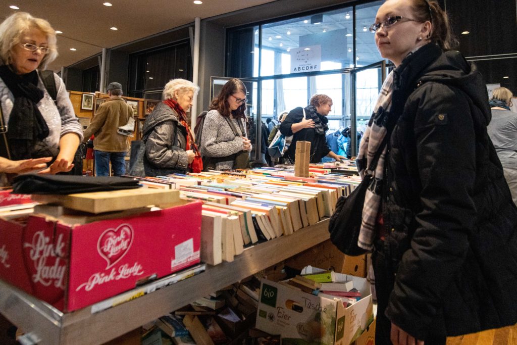 Er&ouml;ffnung-Pfennigbasar-Karlsruhe