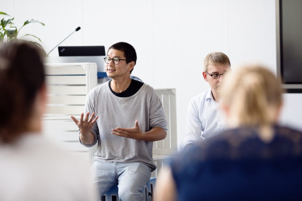 Tiny House Festival Messe Karlsruhe:Van Bo Le Mentzel er&ouml;ffnet das Festival