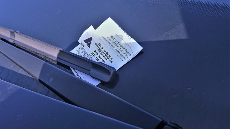 Strafzettel Karlsruhe Auto
