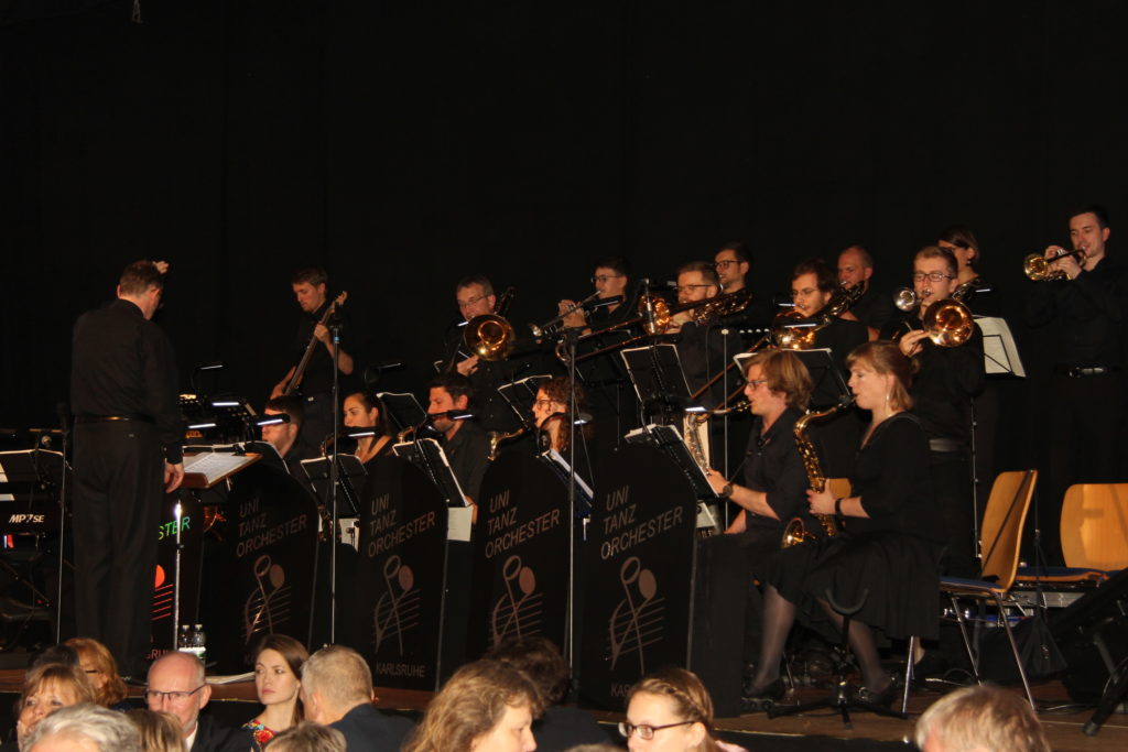 Uni Tanzorchester KIT