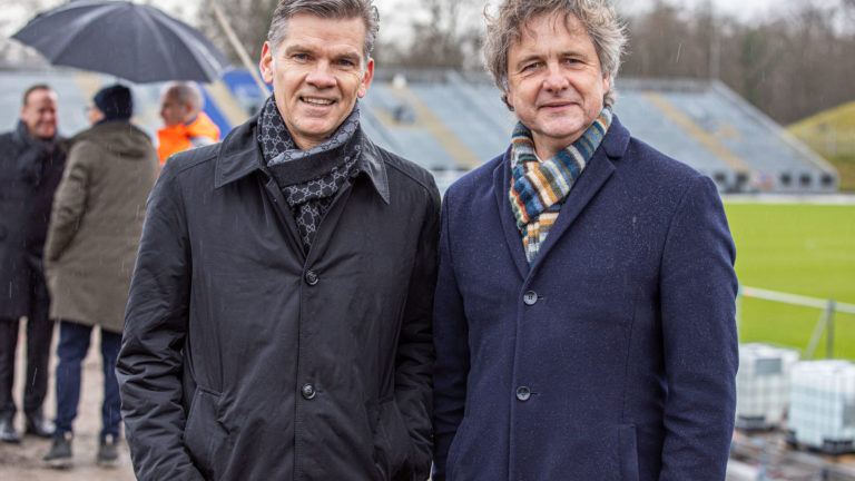 Ingo Wellenreuther (KSC Präsident) und Dr. Frank Mentrup (Oberbürgermeister Karlsruhe)