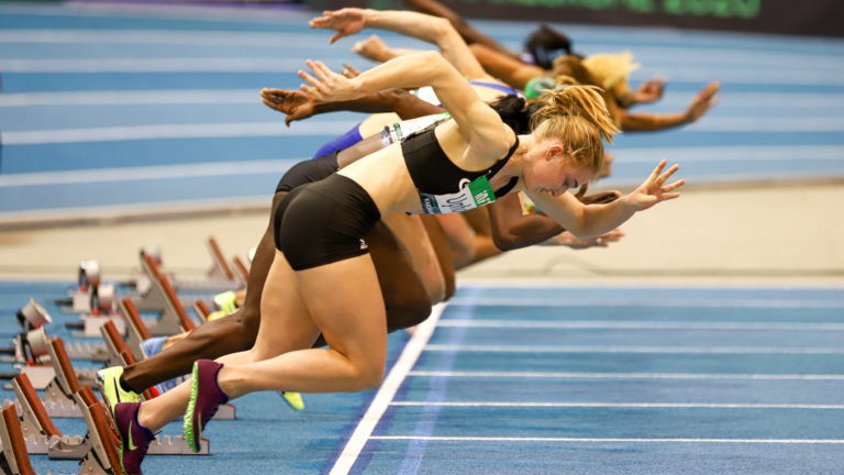 Indoor Meeting Karlsruhe 2020: Start eines 60 Meter Hürdenlaufs