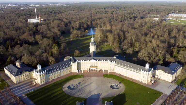 Schloss Schlosspark Luftaufnahme