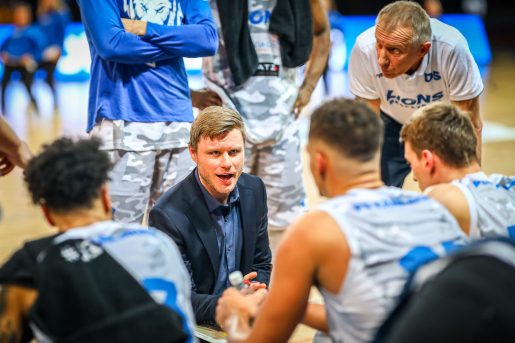 Samuel Tucker DeVoe (PSK Lions Trainer) zur Auszeit